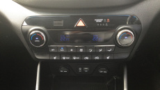 Hyundai Tucson 1.6 GDi Blue Drive SE Nav 5dr 2WD Petrol Estate
